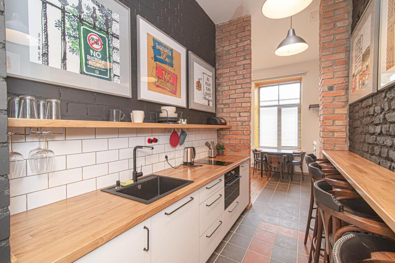 Modern Vilnius Old Town Apartment With Free Parking Экстерьер фото